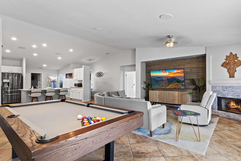 The Deserts Best Kept Secret by Navigate Stays House in La Quinta