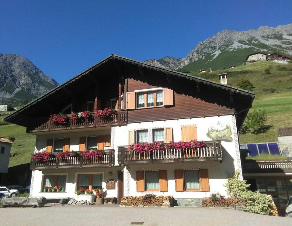 Casa Clà Apartment in Canton of Grisons