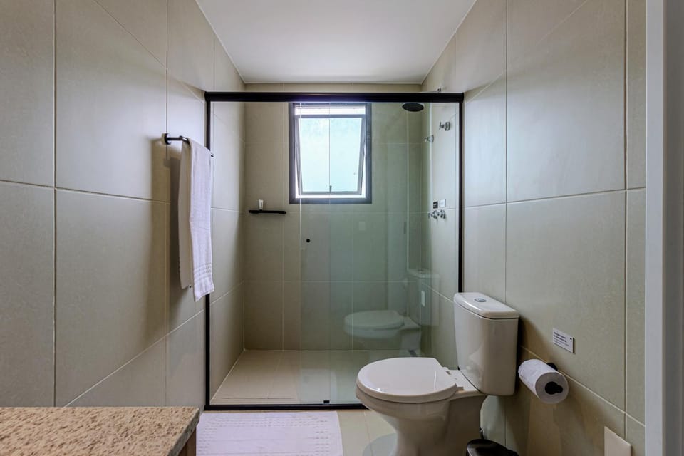 Shower, Day, Bathroom, towels