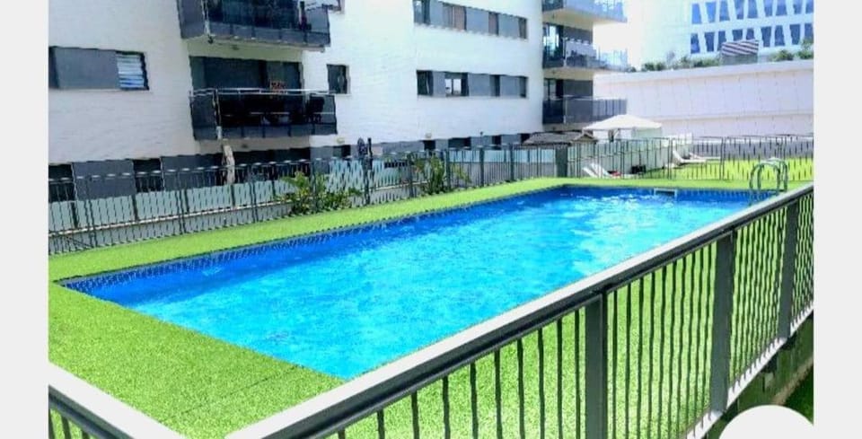 Ideal for families on the beach in Barcelona with a pool Apartment in Badalona
