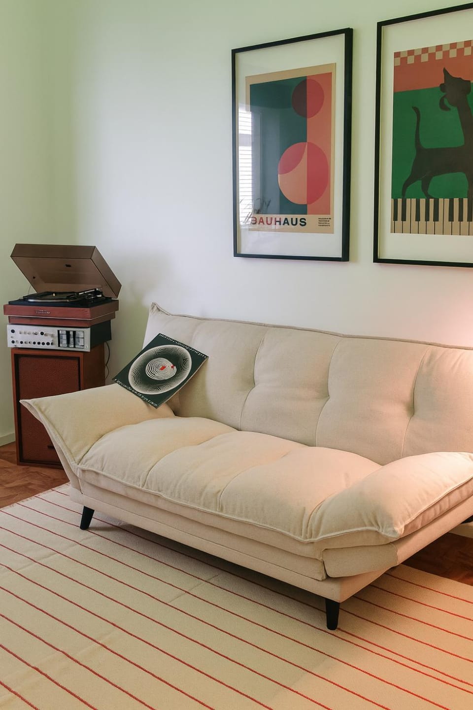 Library, Living room
