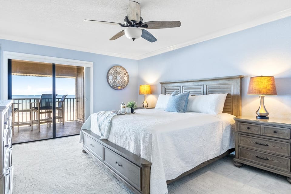 Bed, Balcony/Terrace, Photo of the whole room, Bedroom