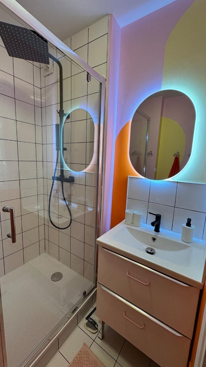 La Rétro-Capsule - 2 chambres & parking Apartment in Rouen