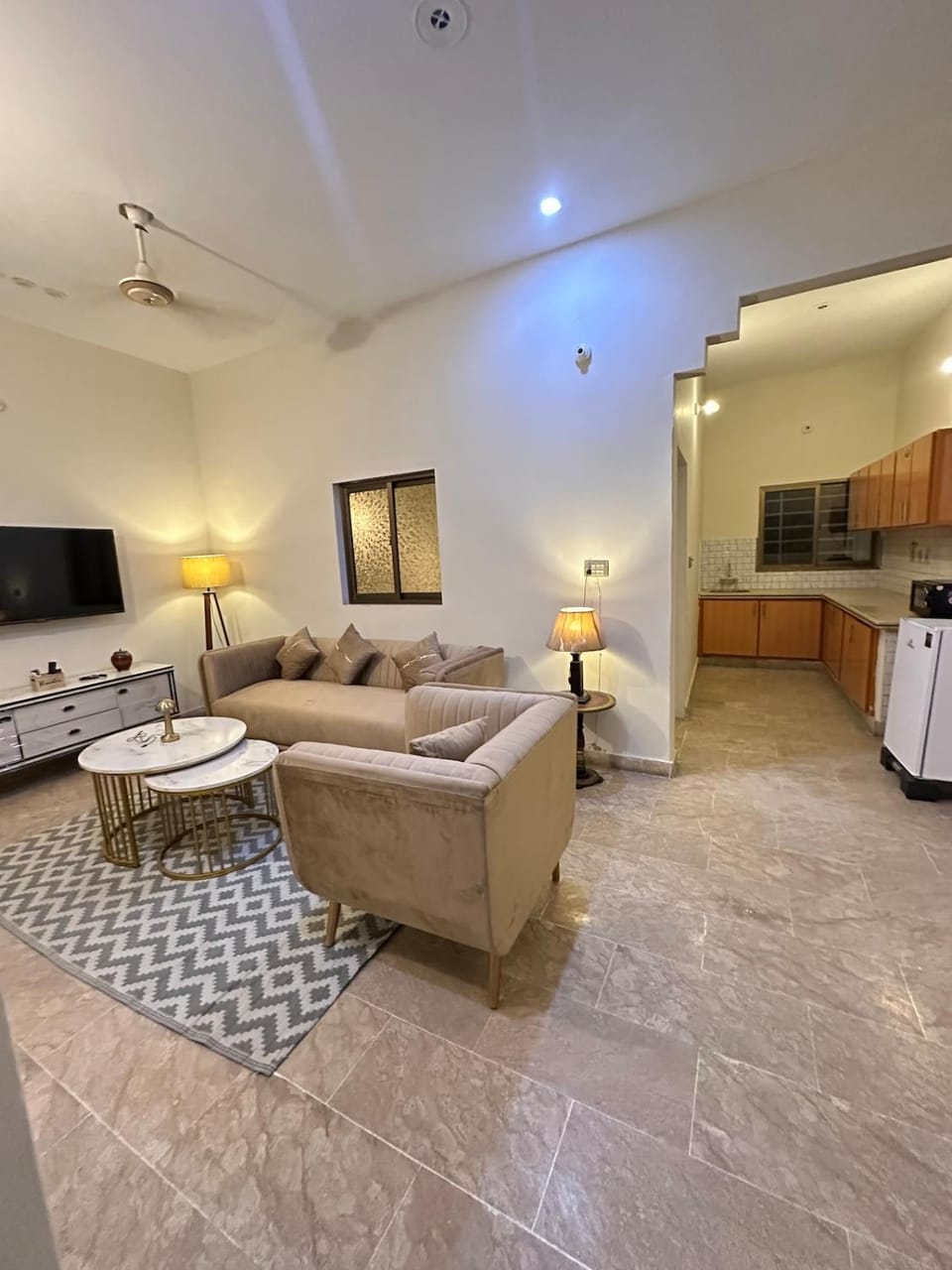TV and multimedia, Kitchen or kitchenette, Living room, Seating area, pet friendly