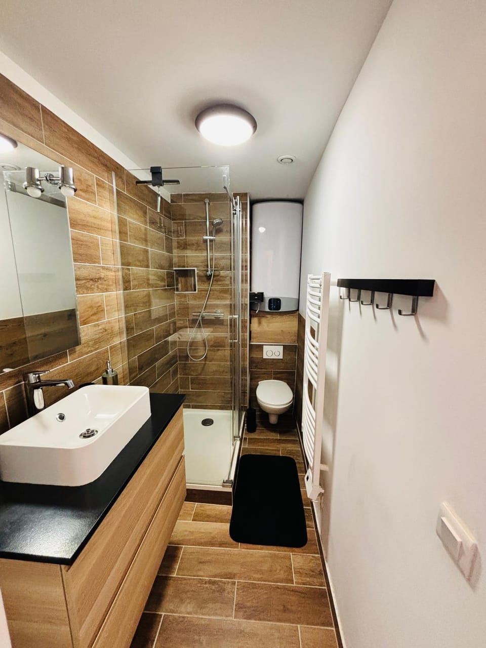 Shower, Toilet, Bathroom