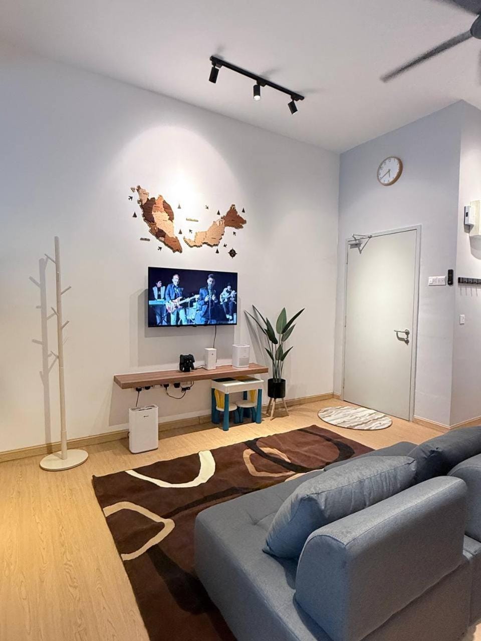 Communal lounge/ TV room, Seating area, Evening entertainment