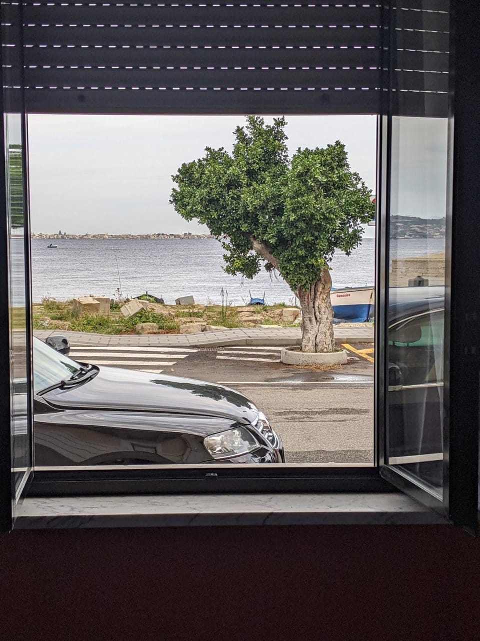 Mola Mola Beach House Apartment in Villa San Giovanni