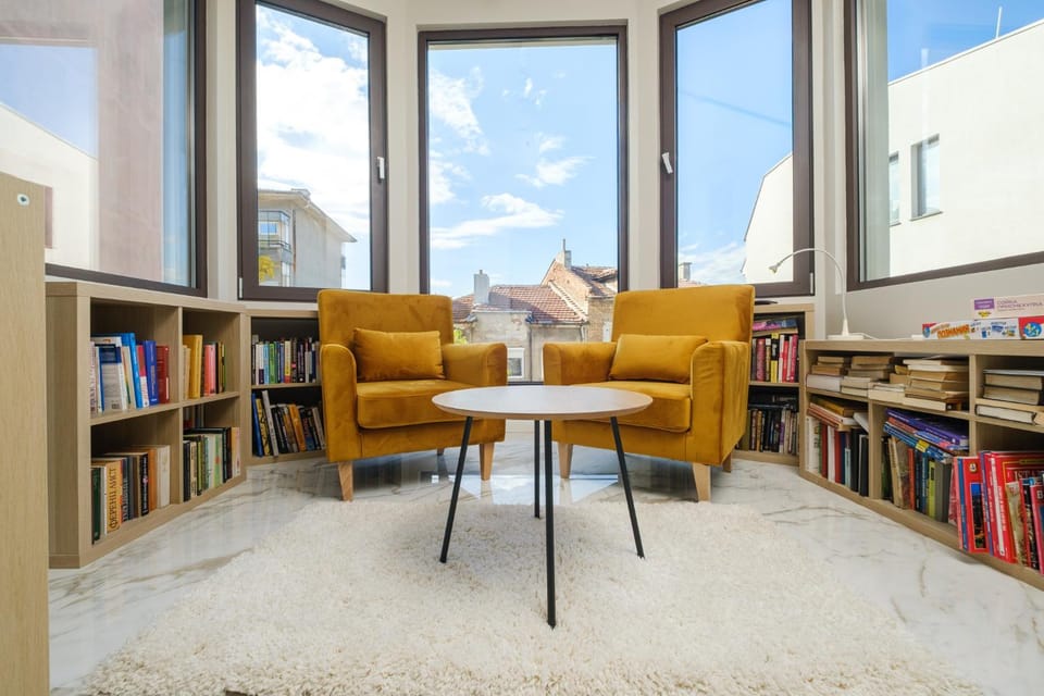 Day, Library, Living room, Seating area