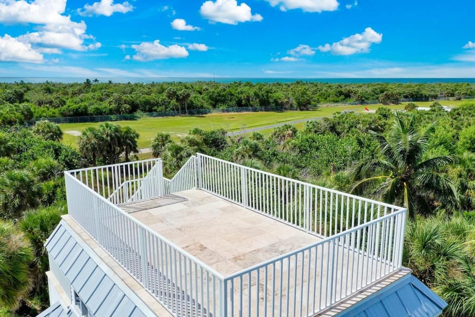 Crow's Nest House in Sanibel Island