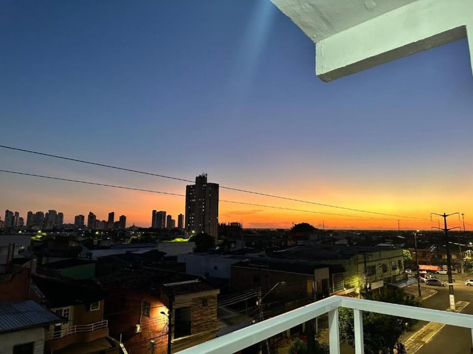 Apartamento Flat 101 com sacada e vista em Belém Pedreira Apartment in Belém