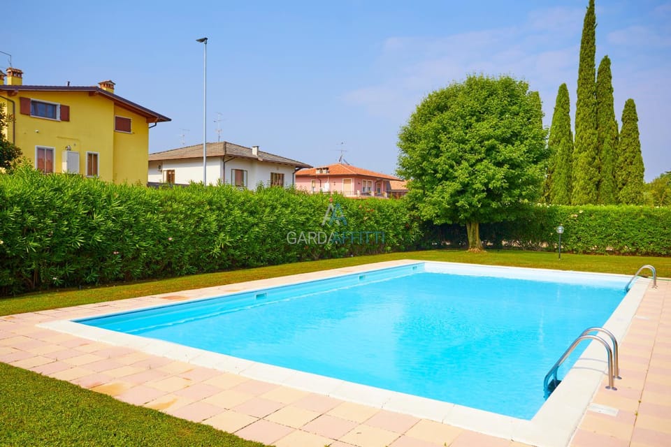 Swimming pool, Swimming pool