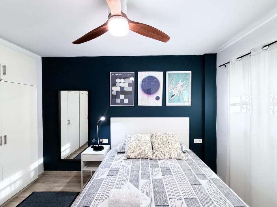 Bedroom, wardrobe
