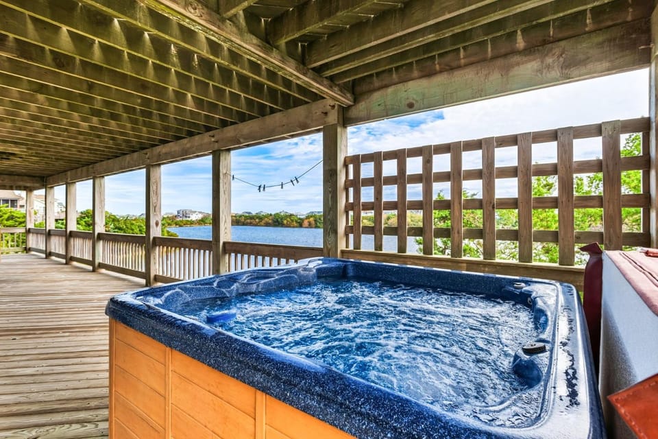8198 - Still Waters House in Outer Banks