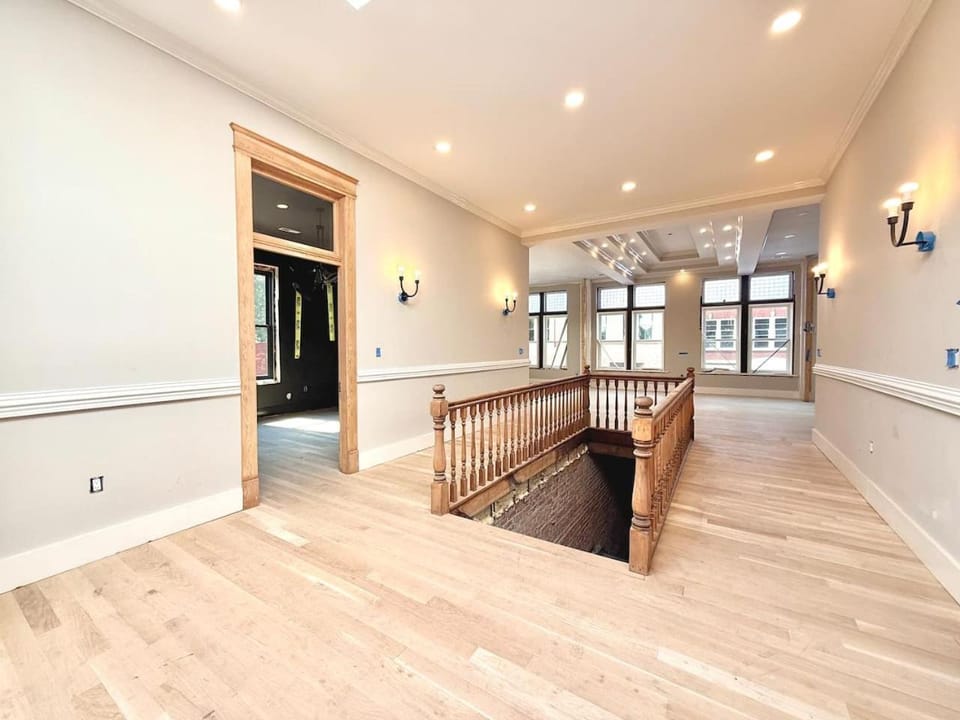 The Dim Light Penthouse House in Paducah