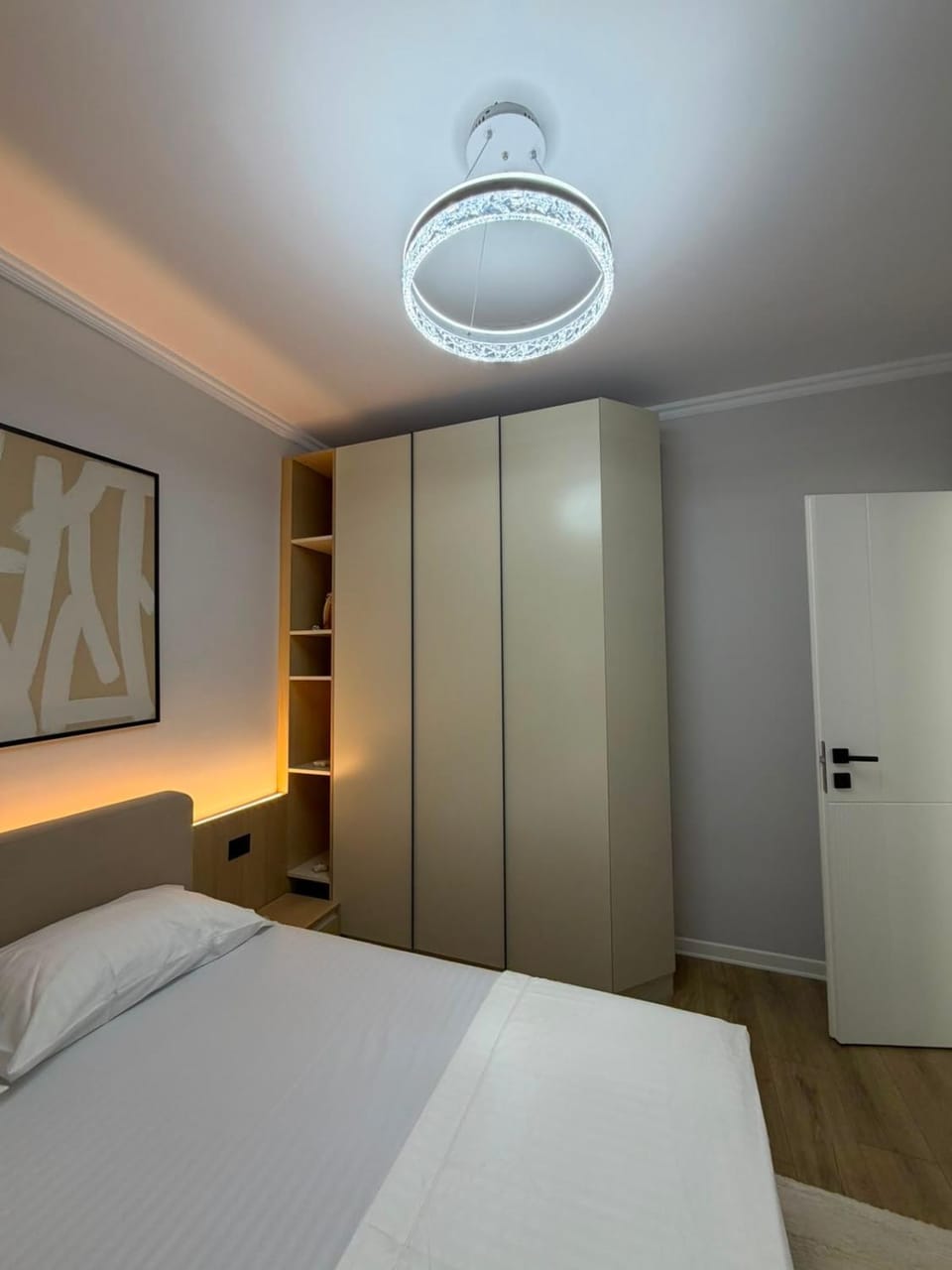 Bed, Photo of the whole room, Bedroom, wardrobe