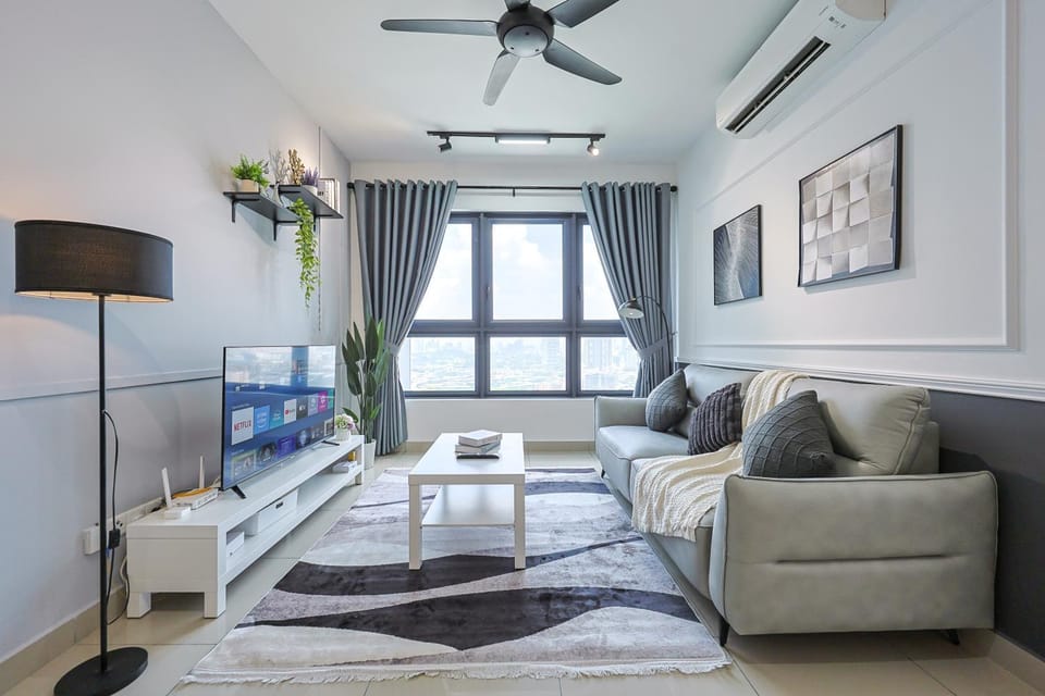 TV and multimedia, Living room, Seating area, air conditioner