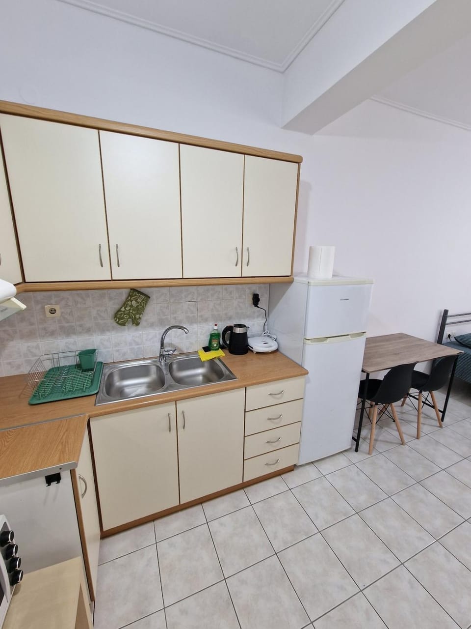 Diana's Cozy 24 Studio Apartment in Ioannina