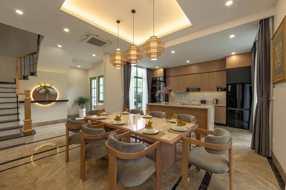 Kitchen or kitchenette, Dining area, air conditioner