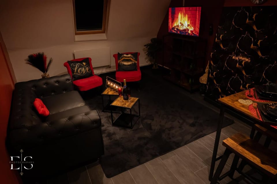 TV and multimedia, Living room, Seating area
