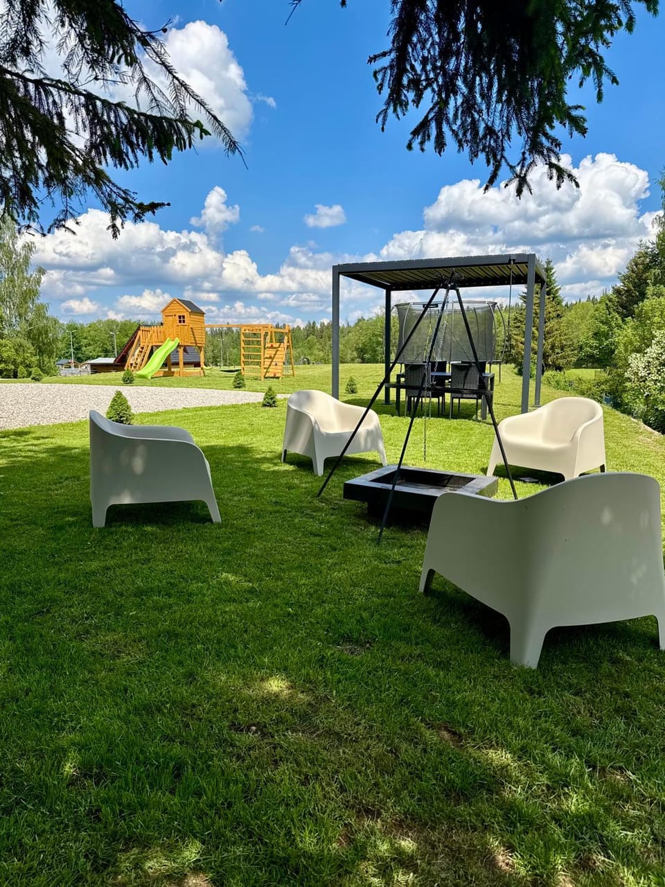 Ski Mountain Apartamenty - Plac zabaw - Dmuchaniec - Plac zabaw - Wypożyczalnia rowerów elektrycznych E-Bike Białka Apartment in Lesser Poland Voivodeship