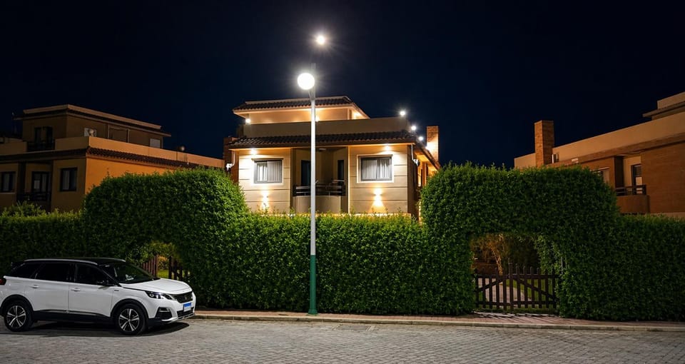 Property building, Night