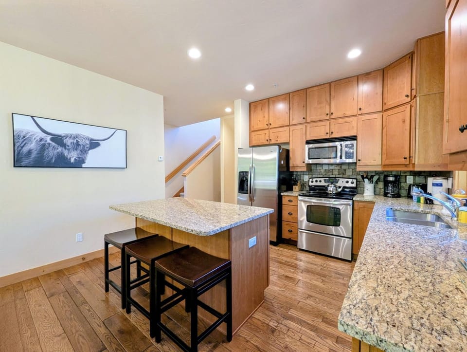 Settlers Creek 6529 by SummitCove Lodging in Colorado House in Keystone