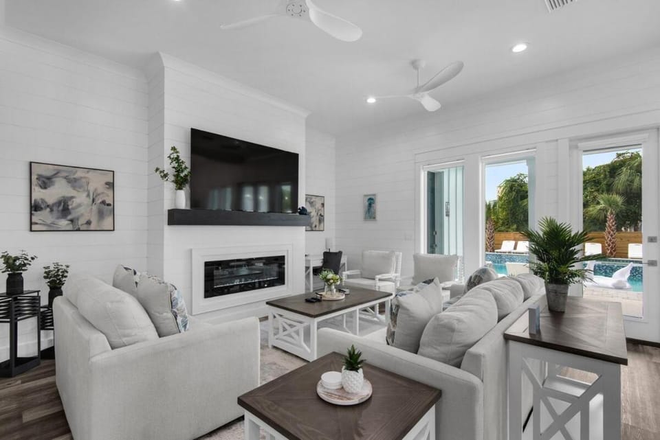 Ocean Vue House in Miramar Beach