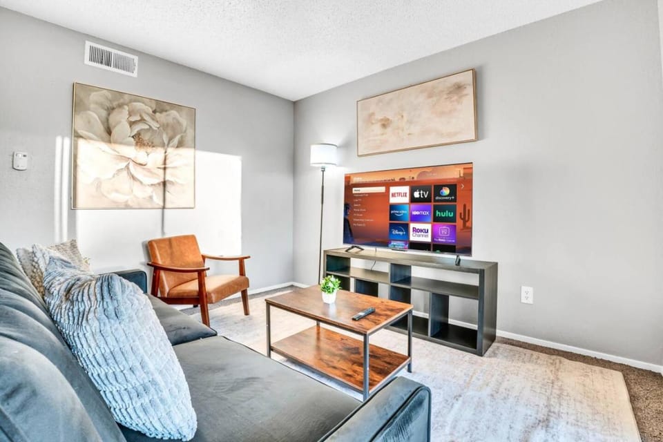 Cozy Brand New Studio 1 Bath Gym Apartment in Arlington