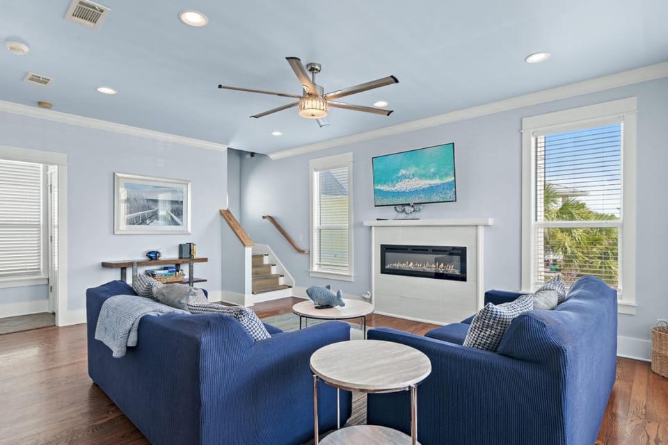 Living room, fireplace
