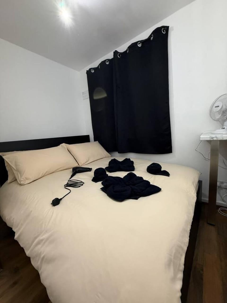 Double Room in London SW4 Zone 2 House in London