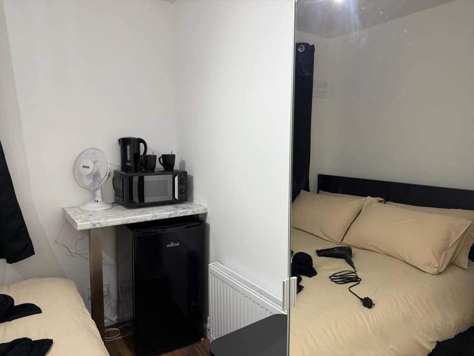 Double Room in London SW4 Zone 2 House in London