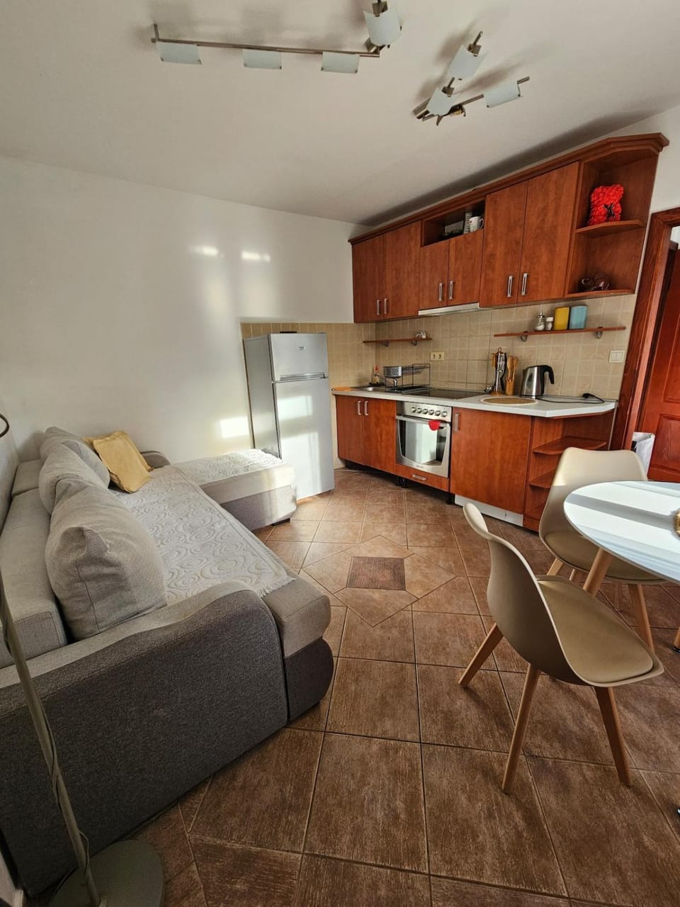 Living room, Photo of the whole room