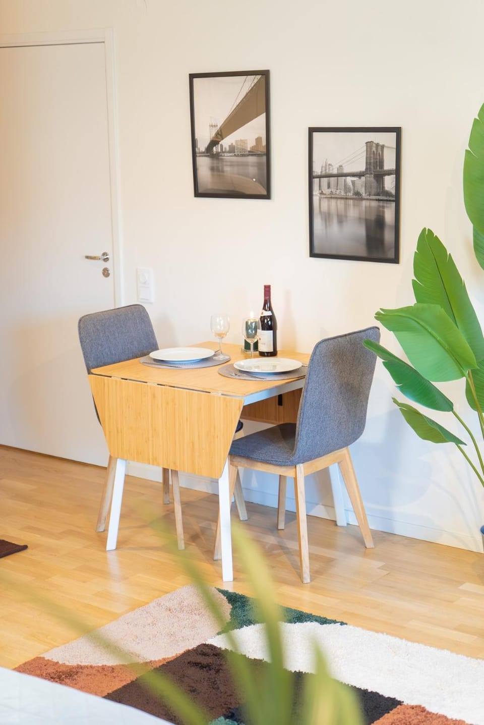 Living room, Dining area