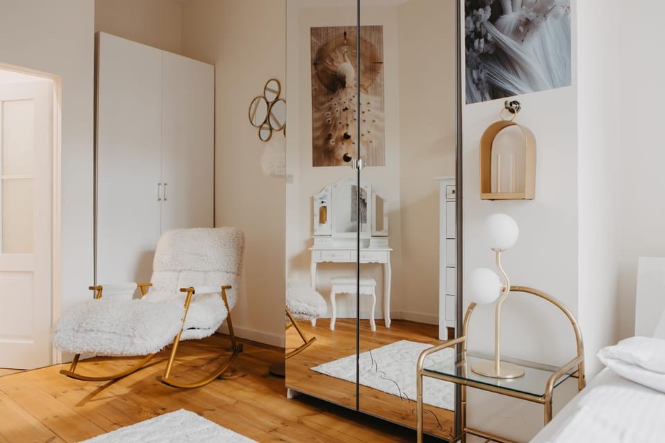 Bed, Photo of the whole room, Bedroom, wardrobe