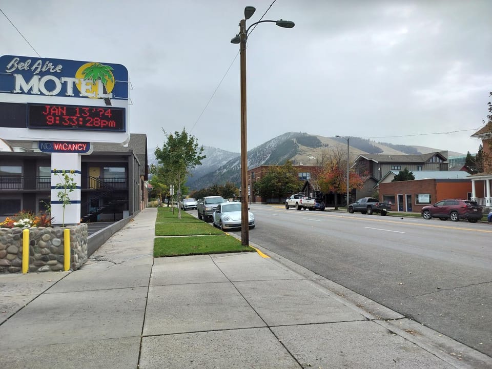 Property building, Natural landscape, Location