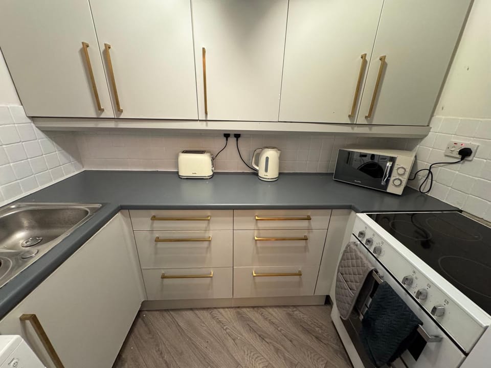 Cool 1-bedroom apartment in Aylesbury Apartment in Aylesbury