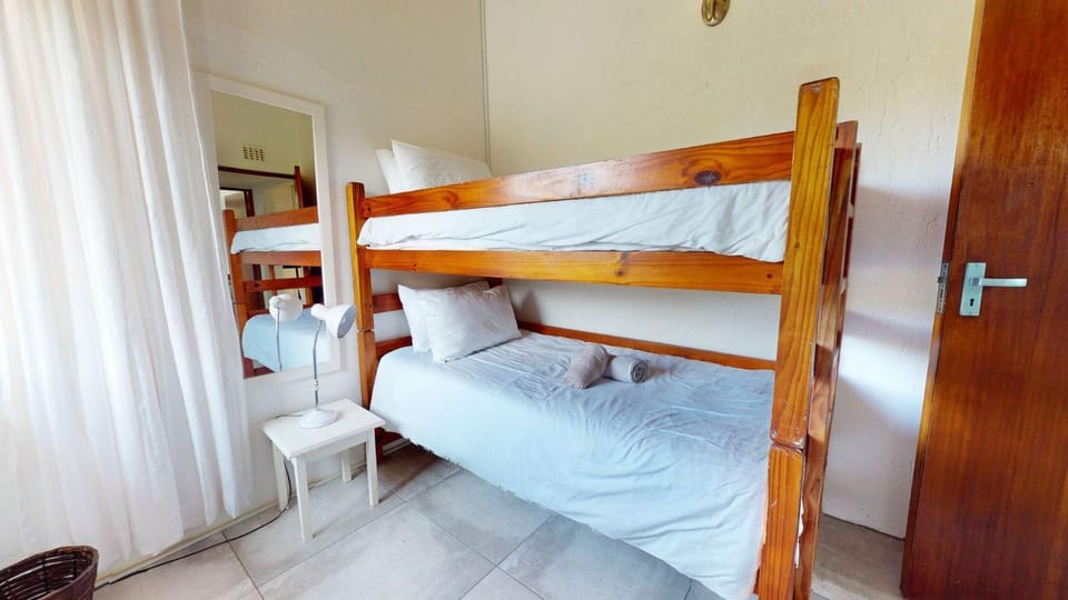 Bed, Bedroom, bunk bed