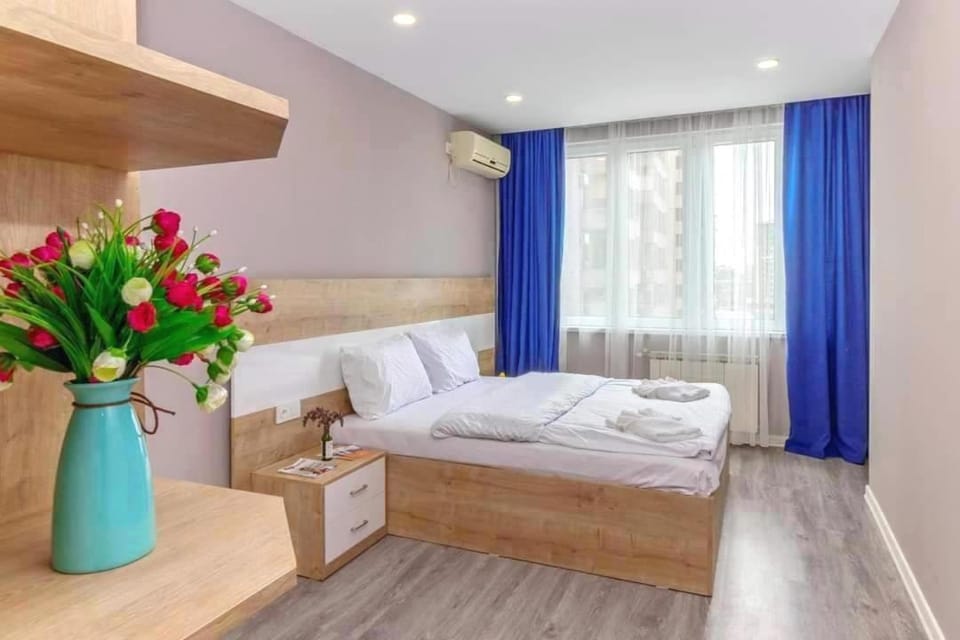 Superb Location-City Center Vibrant and Stylish 2Bedroon & 2Bathroom Apartment, Stunning View Apartment in Yerevan