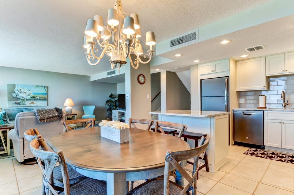 Updated 3 Bedroom Oceanfront Beachwalker Condo House in Amelia Island