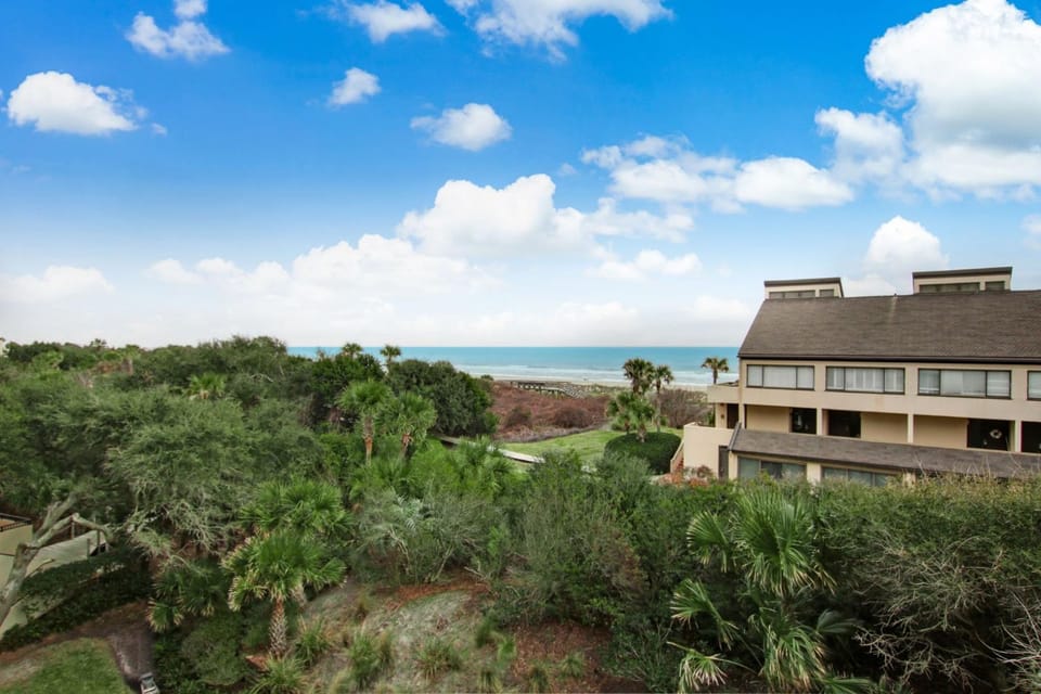 Enjoy breathtaking views of the Atlantic Ocean in this three bedroom three bath villa House in Amelia Island