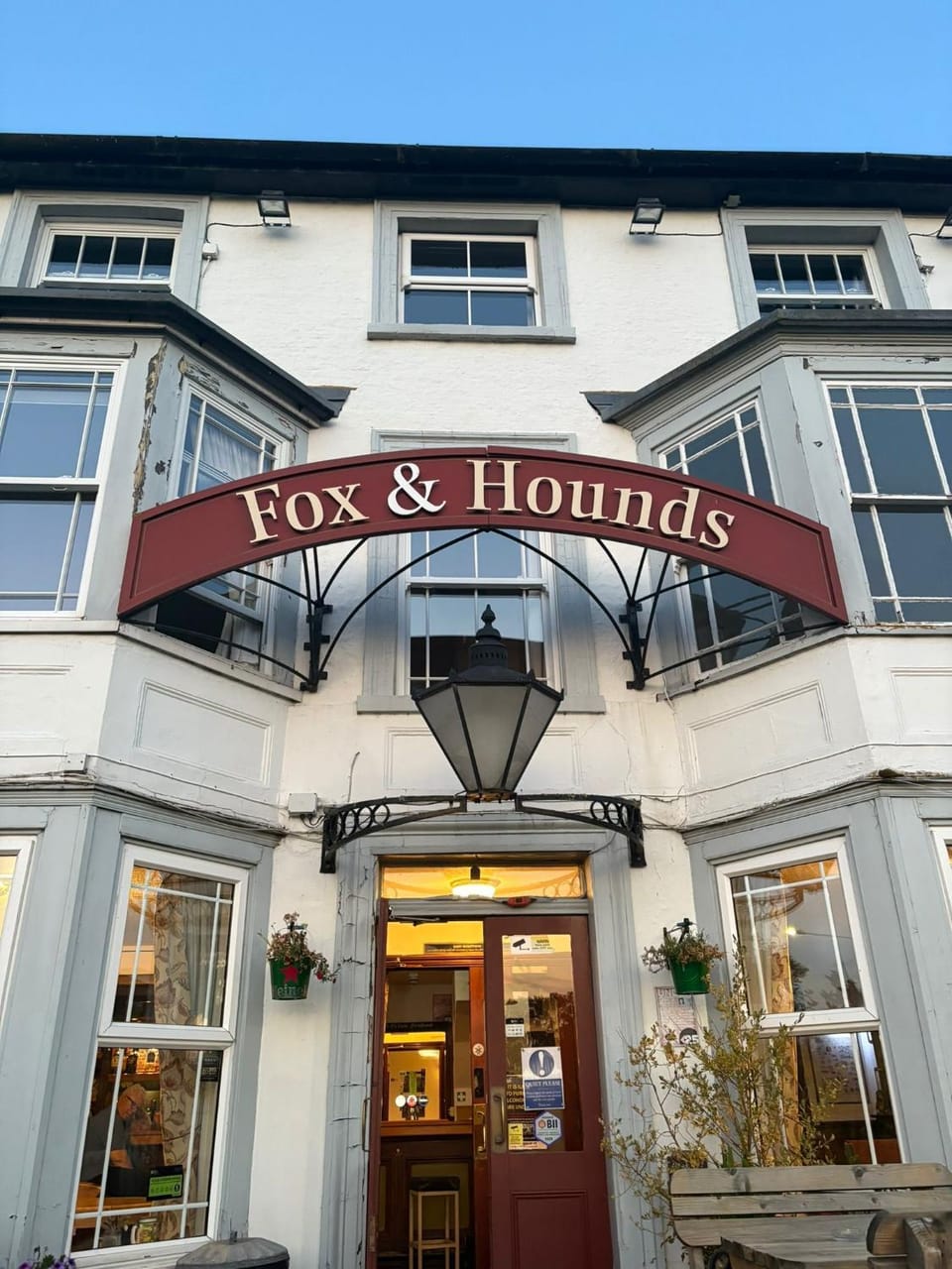 The Fox and Hounds Bed and Breakfast in Molesey
