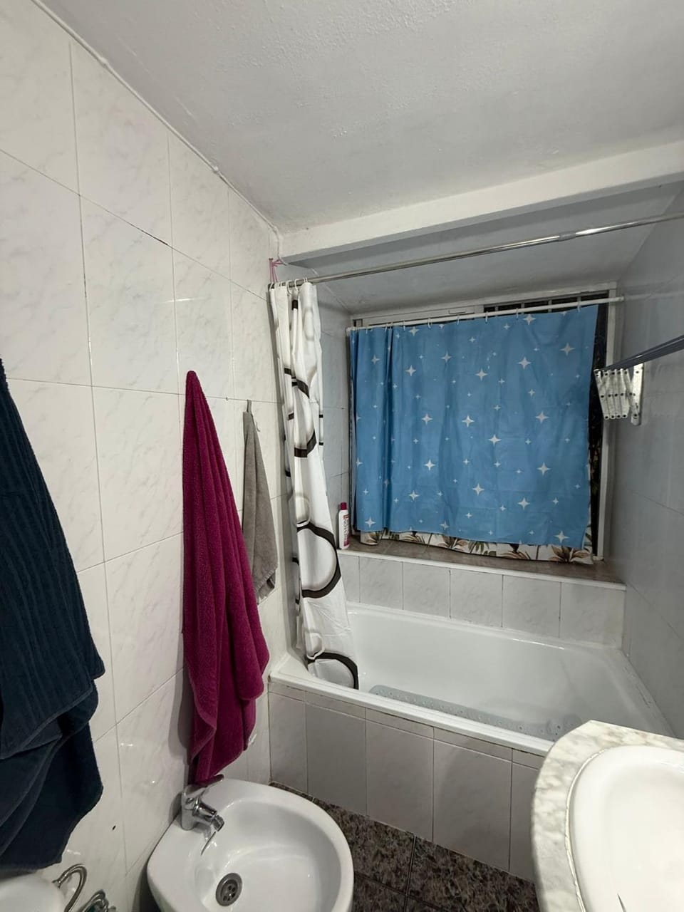 Cosy and Secure Estudio Marbella Apartment in Madrid