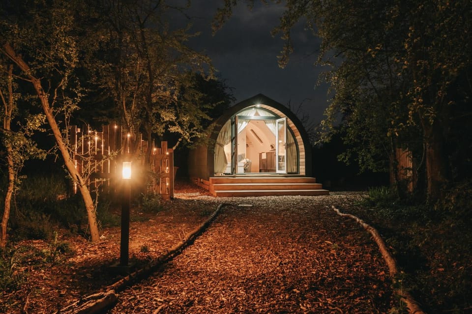 Facade/entrance, Night, Natural landscape, Garden, Garden view