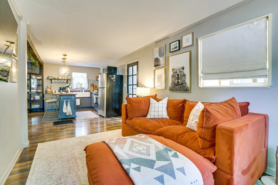 Hike, Ski, Relax: Mtn Getaway in Lake Arrowhead House in Lake Arrowhead