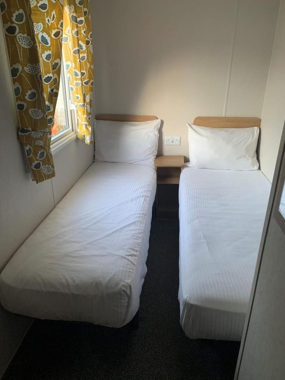 3 Bedroom Caravan, New Beach Holiday Park Campground/ 
RV Resort in Dymchurch