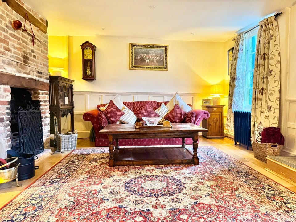 Manor Cottage House in Babergh District