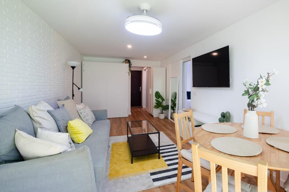 TV and multimedia, Living room, Dining area