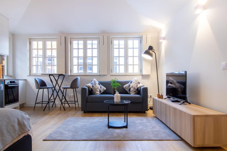 Caldeireiros 95 by LovelyStay Apartment in Porto