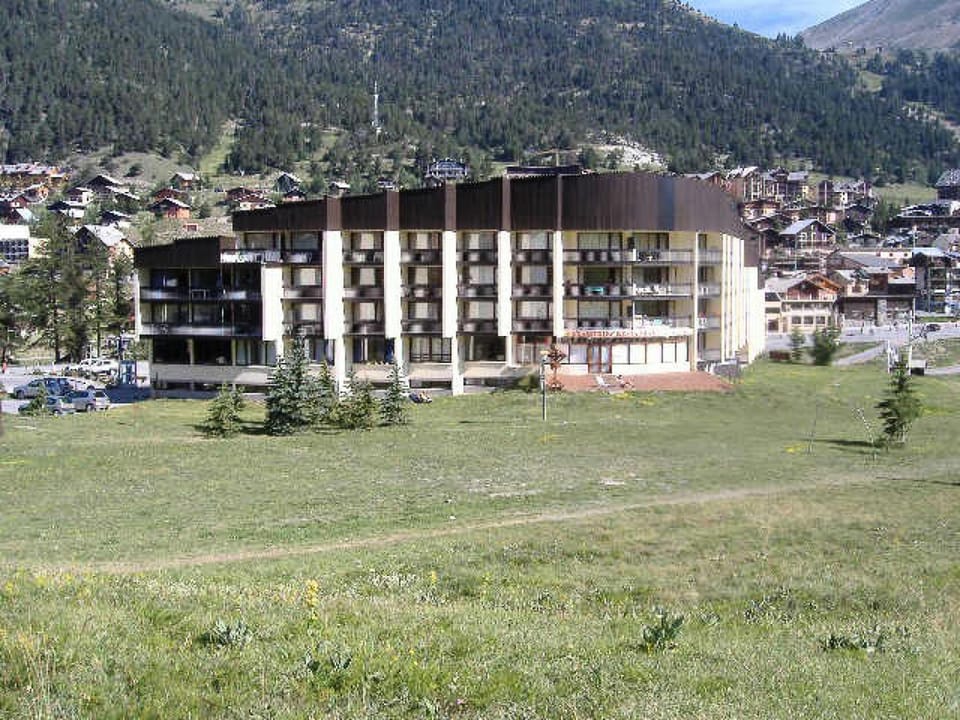 Résidence Chalmettes - Grand appartement 6 pers, sud, parking sur les pistes ! MAE-2843 Apartment in Montgenèvre