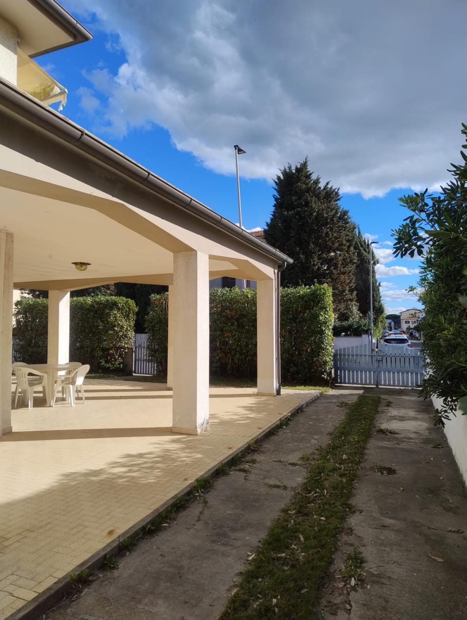 Property building, Day